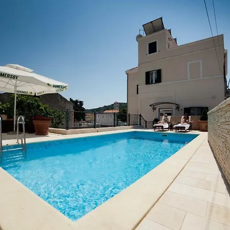 Guest house Twin 3219e 4*